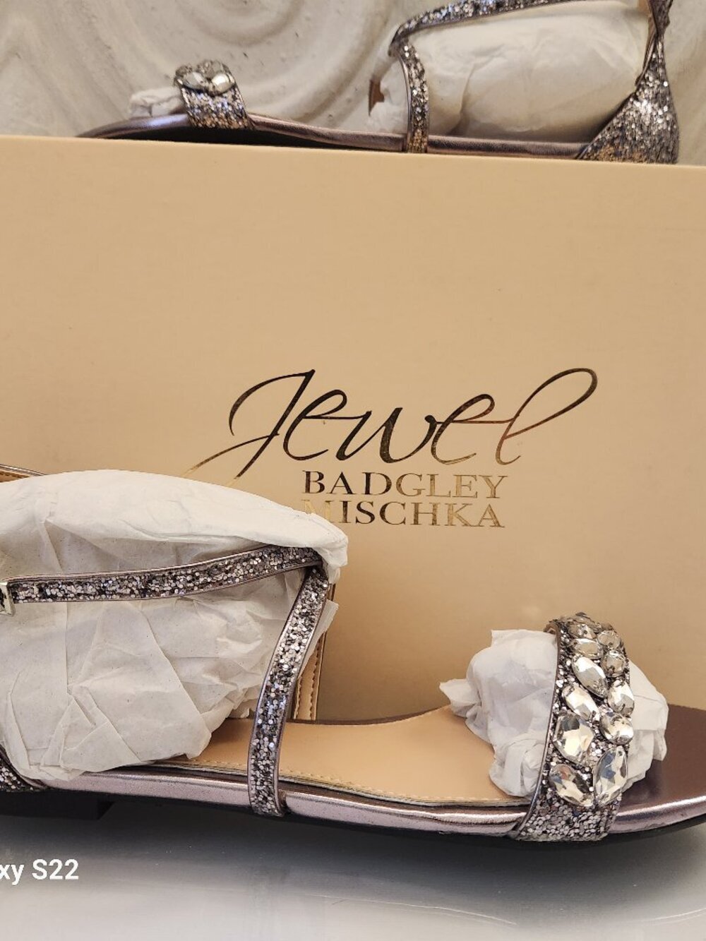 Jewel Badgley Mischka Osome Sandals. NIB. Size 6.5